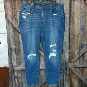 Judy Blue Dark Wash Distressed Skinny Jeans